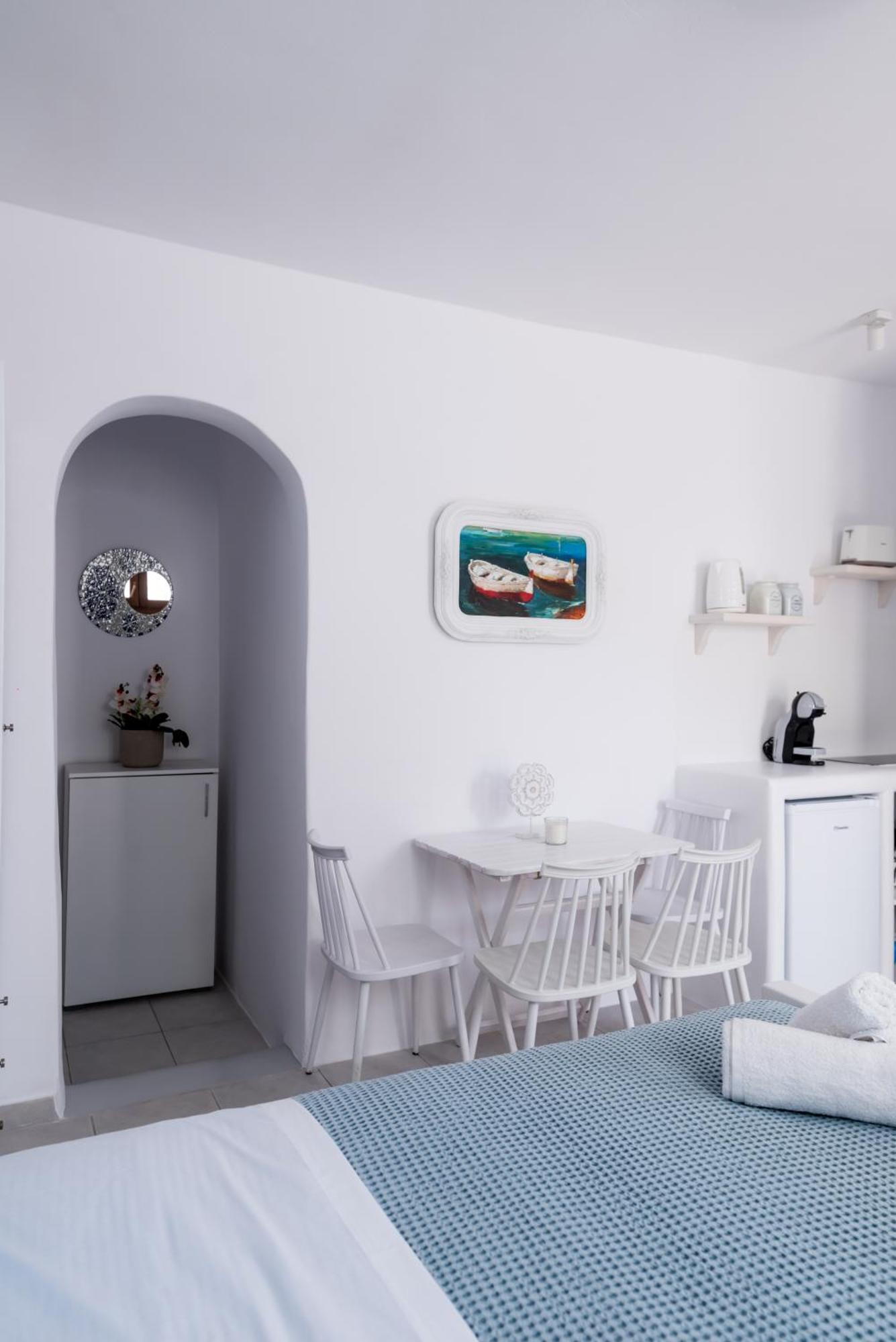Olive Tree Mykonos Town Semi-Basement Apartment ภายนอก รูปภาพ