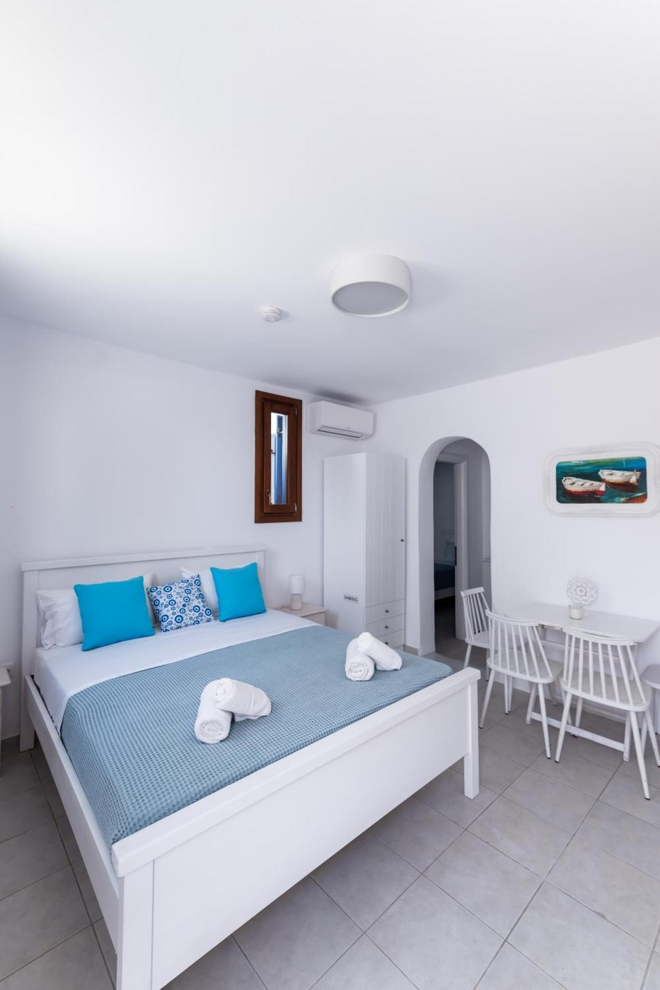 Olive Tree Mykonos Town Semi-Basement Apartment ภายนอก รูปภาพ